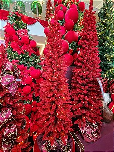 Árvore Pinheiro Slim Vermelho Florina 1,80Cm 335 Galhos Com Leds Warm